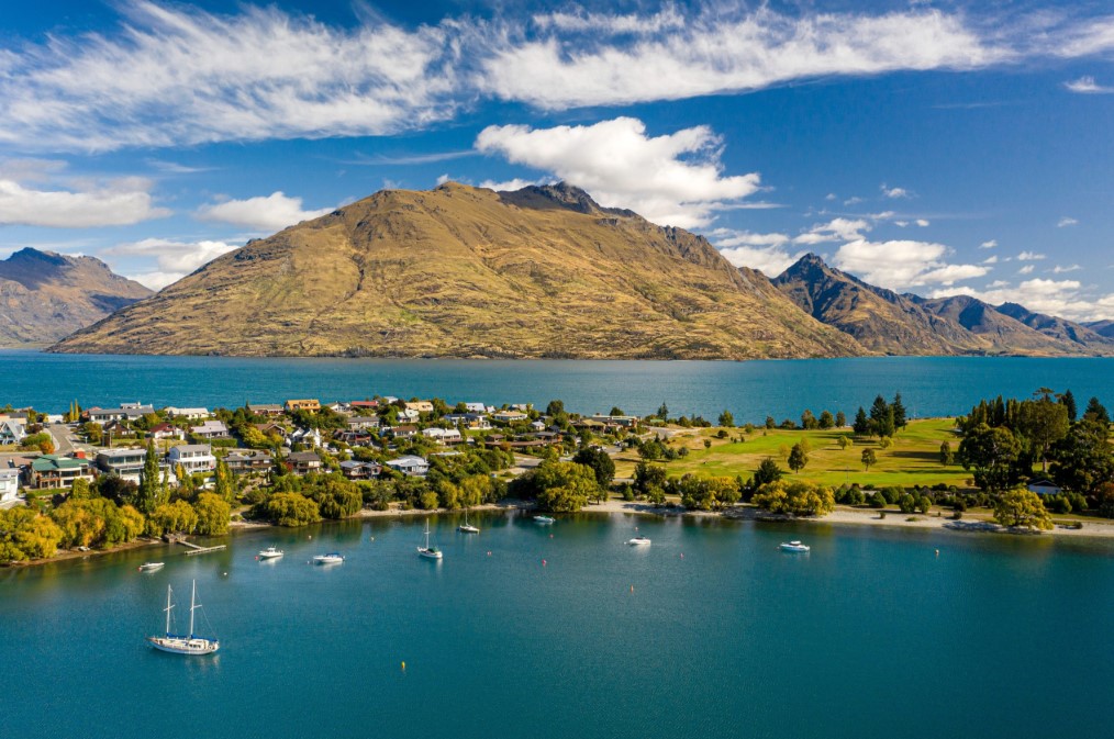 How Long Foreigners Need to Stay in NZ to Qualify for Loans