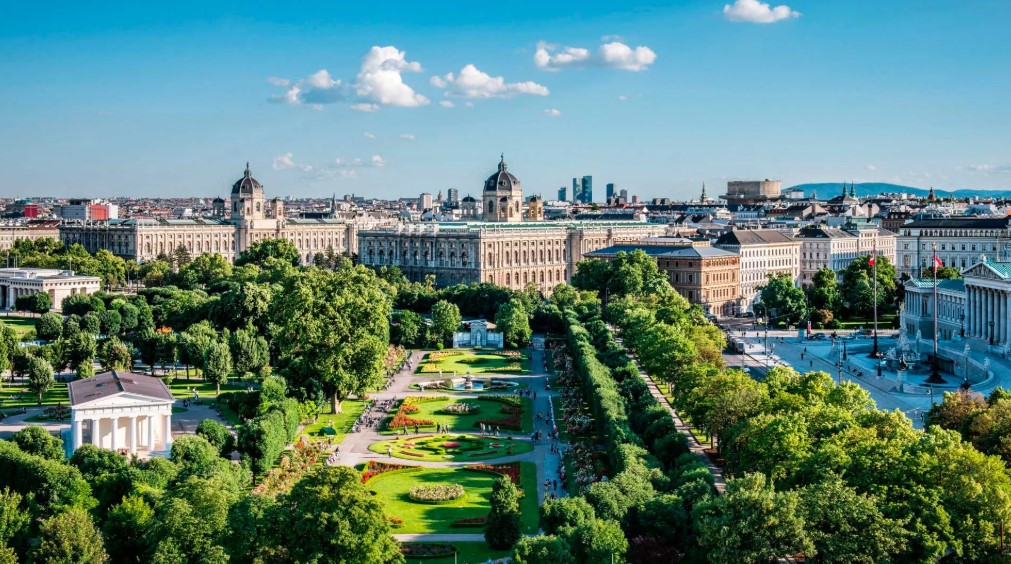 How to Get a Loan as a Foreigner in Austria